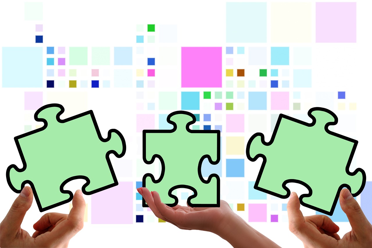 经营线上与线下的行销渠道